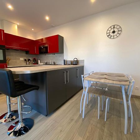 Jolie Maison, Jardin Et Parking Desertines  Bagian luar foto