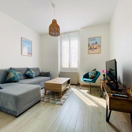 Jolie Maison, Jardin Et Parking Desertines  Bagian luar foto